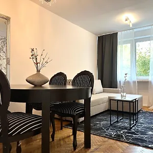 Wita Stwosza - Self Check-in 20h Apartament